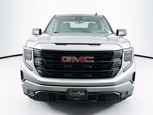 Used 2024 GMC Sierra 1500 Elevation image 2