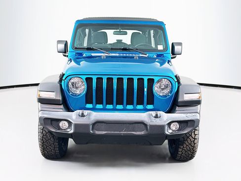 Used 2020 Jeep Wrangler Unlimited Sport image 2