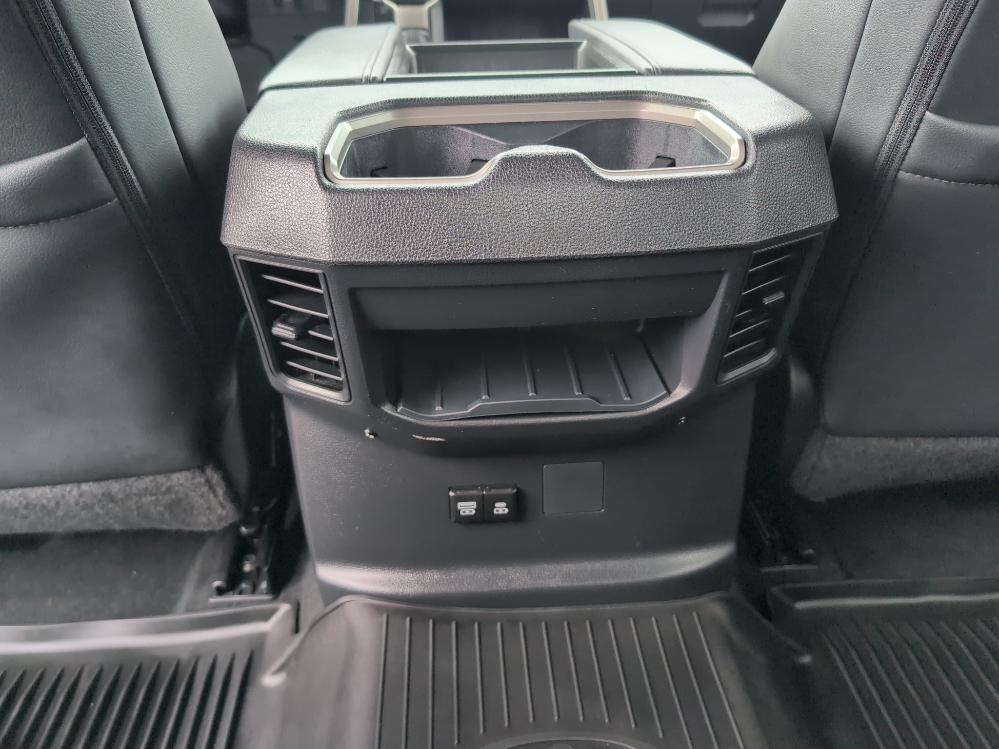Used 2024 Toyota Tundra SR5 w/ SR5 Premium Package AWD/4WD image 26
