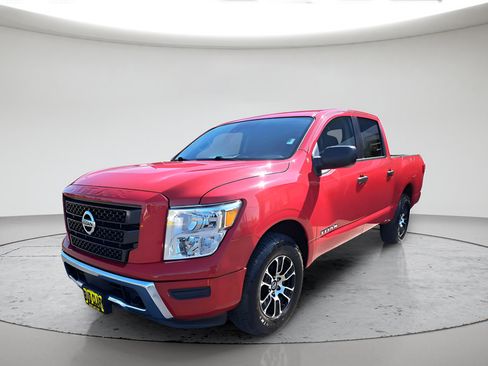 Used 2022 Nissan Titan SV AWD/4WD image 7