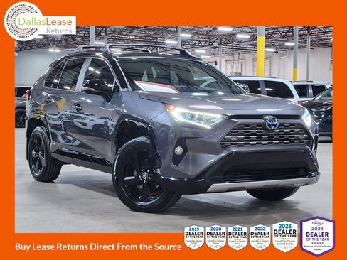 Used 2021 Toyota RAV4 XSE image 1