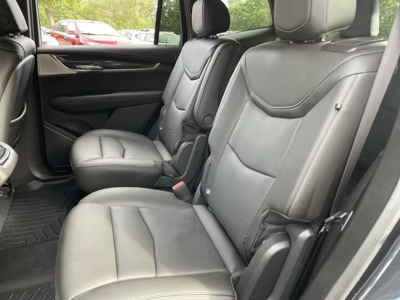 Used 2023 Cadillac XT6 Sport w/ Technology Package AWD/4WD image 20