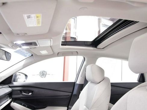 Certified 2023 Honda Accord EX image 34