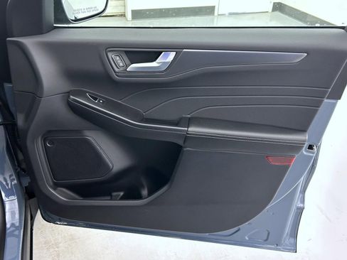 New 2026 Ford Escape SE image 16
