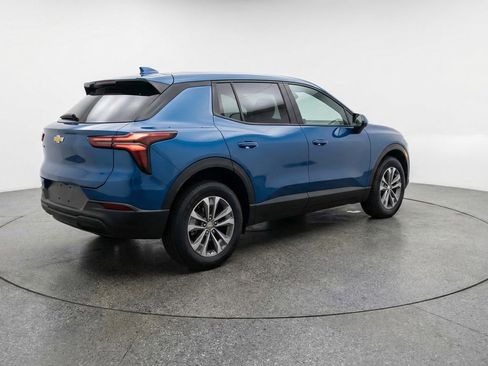 Used 2025 Chevrolet Equinox LT AWD/4WD image 9