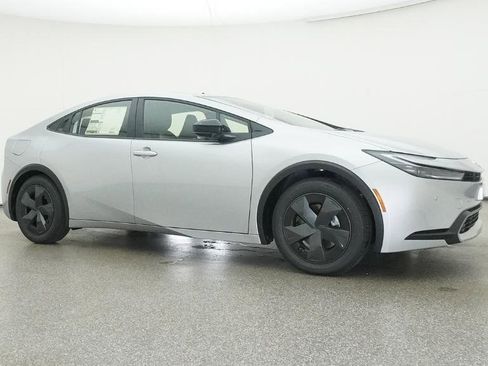 New 2026 Toyota Prius Plug-In Hybrid image 28