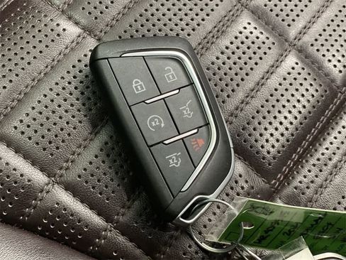 Used 2021 Cadillac Escalade Sport Platinum image 29