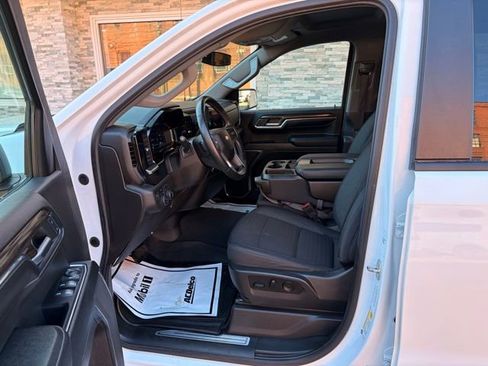 Used 2023 Chevrolet Silverado 1500 LT w/ Protection Package image 18