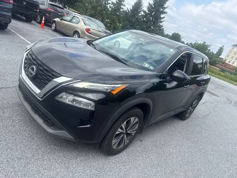 Used 2023 Nissan Rogue SV AWD/4WD image 3