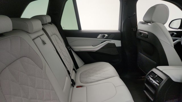 Used 2026 BMW X5 sDrive40i RWD image 40