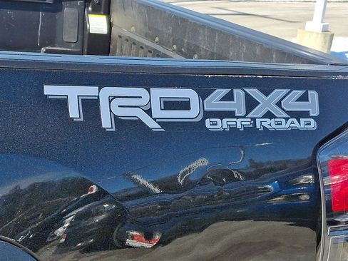 Certified 2020 Toyota Tacoma TRD Off-Road image 31