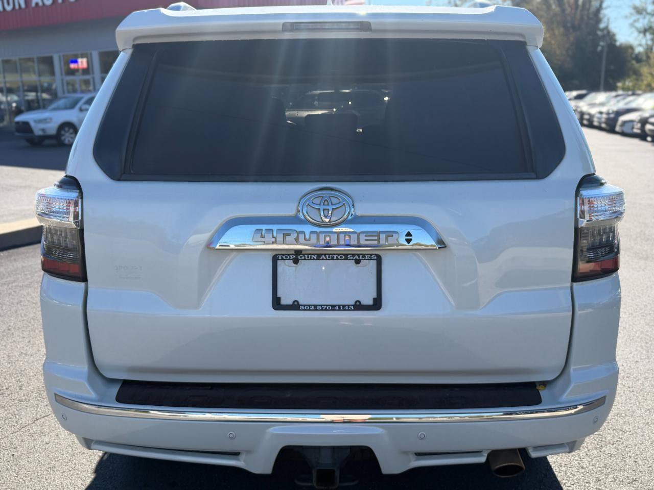 Used 2018 Toyota 4Runner Limited AWD/4WD image 4