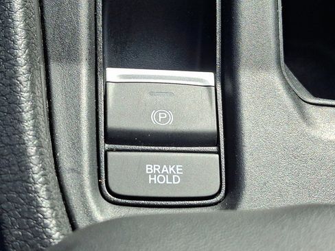 Certified 2024 Honda Accord EX image 27