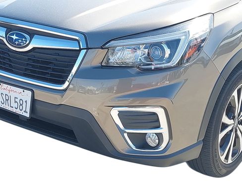 Used 2020 Subaru Forester Limited image 9