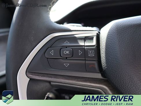 Used 2024 Jeep Grand Cherokee L Limited image 28