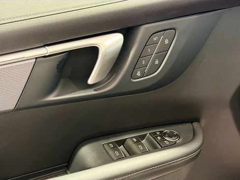 New 2026 Buick Enclave Sport Touring w/ Power Package FWD image 17