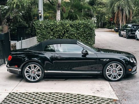 Used 2017 Bentley Continental GT image 8
