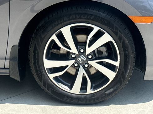 Used 2022 Honda Odyssey Touring image 11