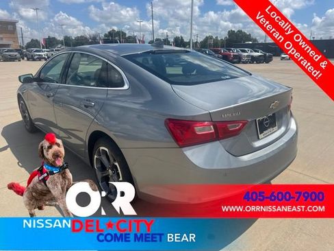 Used 2024 Chevrolet Malibu LT FWD image 3