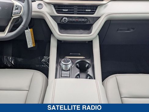 New 2025 Ford Explorer Active w/ Active Comfort Package image 21