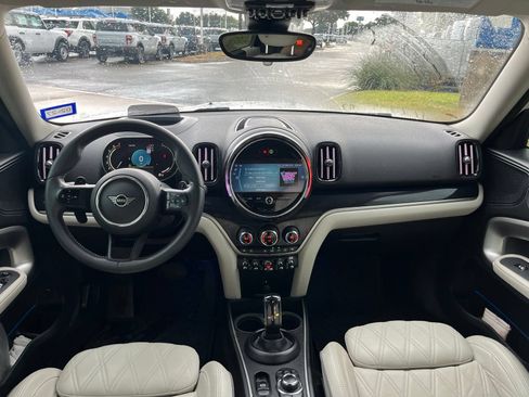 Used 2024 MINI Cooper Countryman S FWD image 8