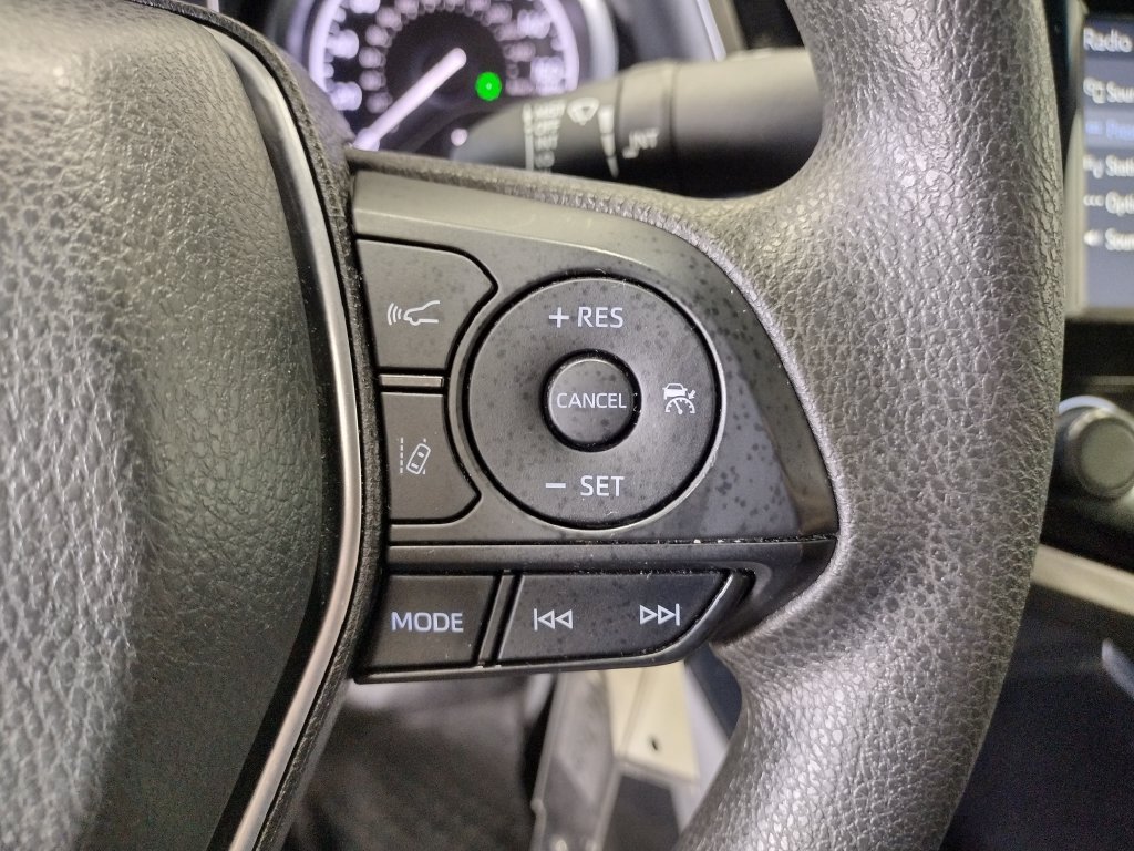 Used 2018 Toyota Camry LE FWD image 22