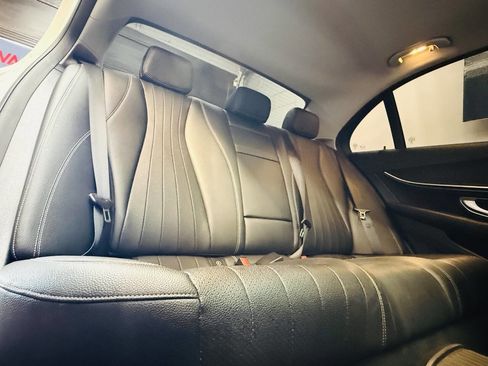 Used 2018 Mercedes-Benz E 300 image 9