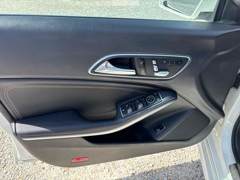 Used 2018 Mercedes-Benz CLA 250 4MATIC image 26