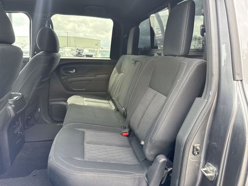 Used 2018 Nissan Titan SV w/ SV Convenience Package AWD/4WD image 25