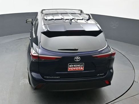 Used 2024 Toyota Highlander LE image 46