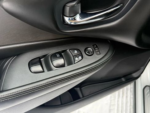 Used 2020 Nissan Murano S w/ Technology Package image 12