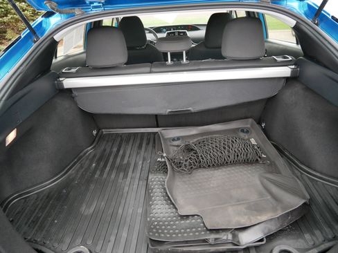 Used 2021 Toyota Prius LE FWD image 18