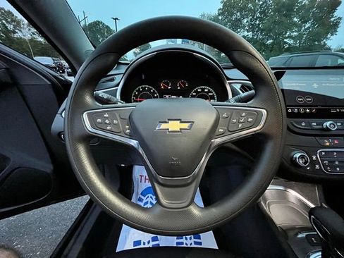 Used 2024 Chevrolet Malibu LT image 24