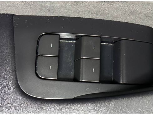Used 2023 Tesla Model 3 Standard Range RWD image 35
