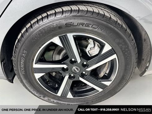 Certified 2024 Nissan Sentra SV image 28