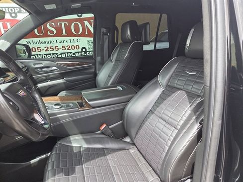 Used 2022 Cadillac Escalade Sport Platinum w/ LPO, ONYX Package AWD/4WD image 10