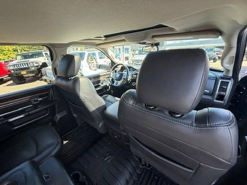 Used 2018 RAM 3500 Laramie w/ Protection Group AWD/4WD image 33