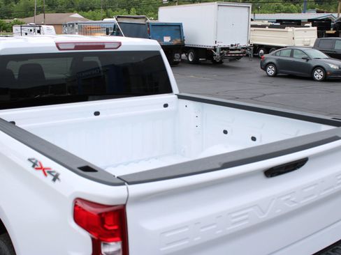 New 2026 Chevrolet Silverado 1500 RST w/ LPO, Liner Protection Package AWD/4WD image 8
