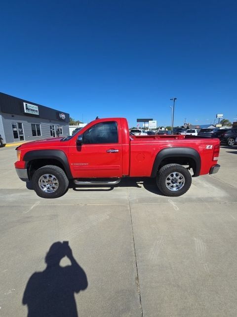 Used 2008 GMC Sierra 1500 SLE w/ Z71 Off-Road Package AWD/4WD image 6