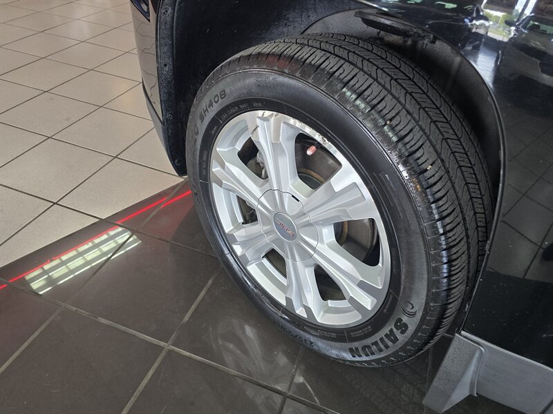 Used 2017 GMC Terrain SLE FWD image 33