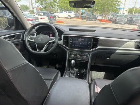 Certified 2023 Volkswagen Atlas SE w/ Panoramic Sunroof Package image 23