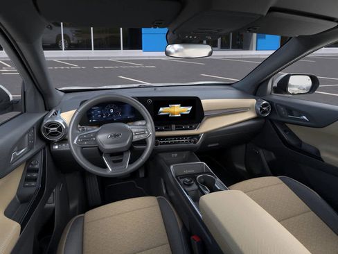 New 2026 Chevrolet Equinox ACTIV w/ Convenience Package III AWD/4WD image 30