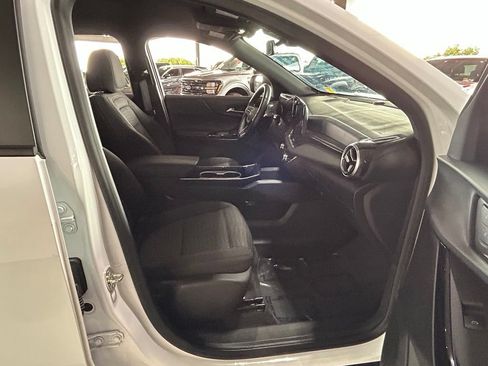 Used 2025 Chevrolet Equinox LT FWD image 32