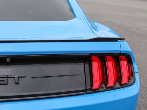 Used 2022 Ford Mustang GT w/ Equipment Group 301A RWD image 9