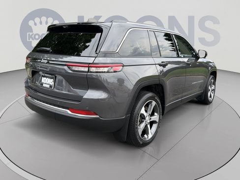 Used 2023 Jeep Grand Cherokee 4WD 4xe w/ Luxury Tech Group II image 7