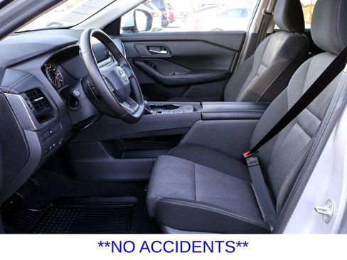 Used 2025 Nissan Rogue SV FWD image 26