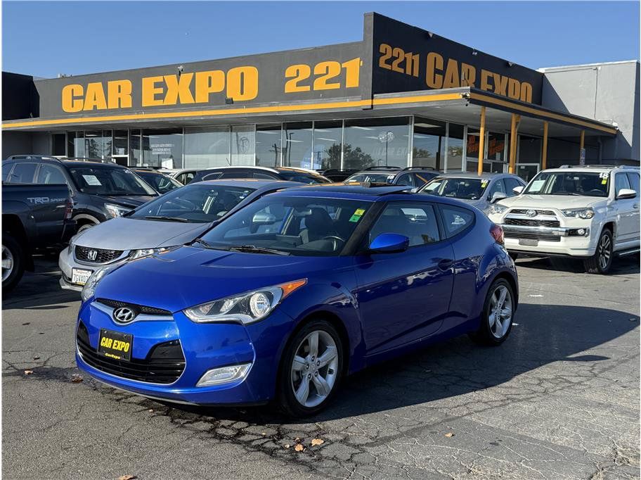 Used 2014 Hyundai Veloster w/ Style Package 02 FWD image 1