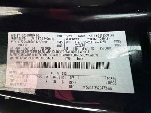 Used 2021 Ford F350 Platinum w/ FX4 Off-Road Package image 38