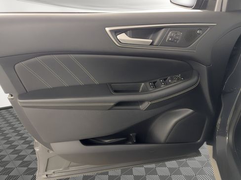 Used 2021 Ford Edge ST image 14
