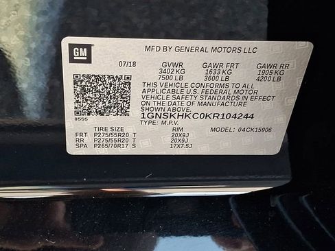 Certified 2019 Chevrolet Suburban LT w/ Luxury Package AWD/4WD image 30
